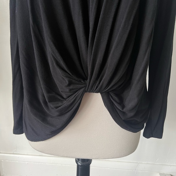 Socialite Long Sleeve Black Blouse - Picture 3 of 8